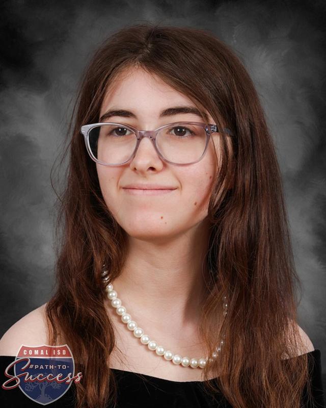 - Canyon Lake High School Valedictorian Kaylee West graduation photo.