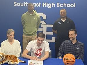 Elliot Tulip Signing Day