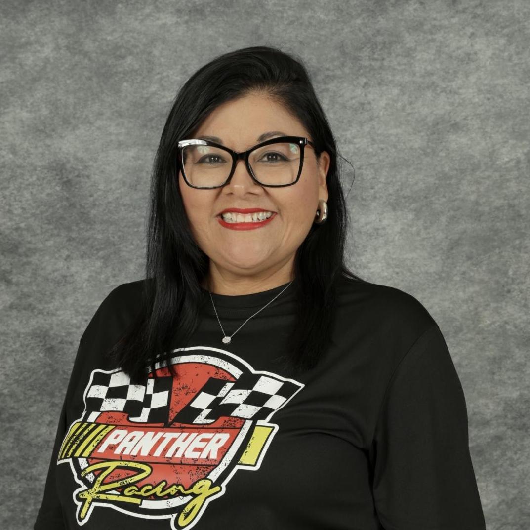 LindaGarza's Profile Photo