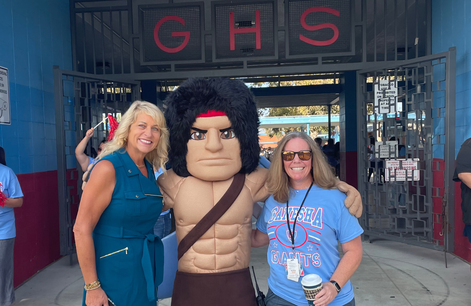 principal and ganesha giant