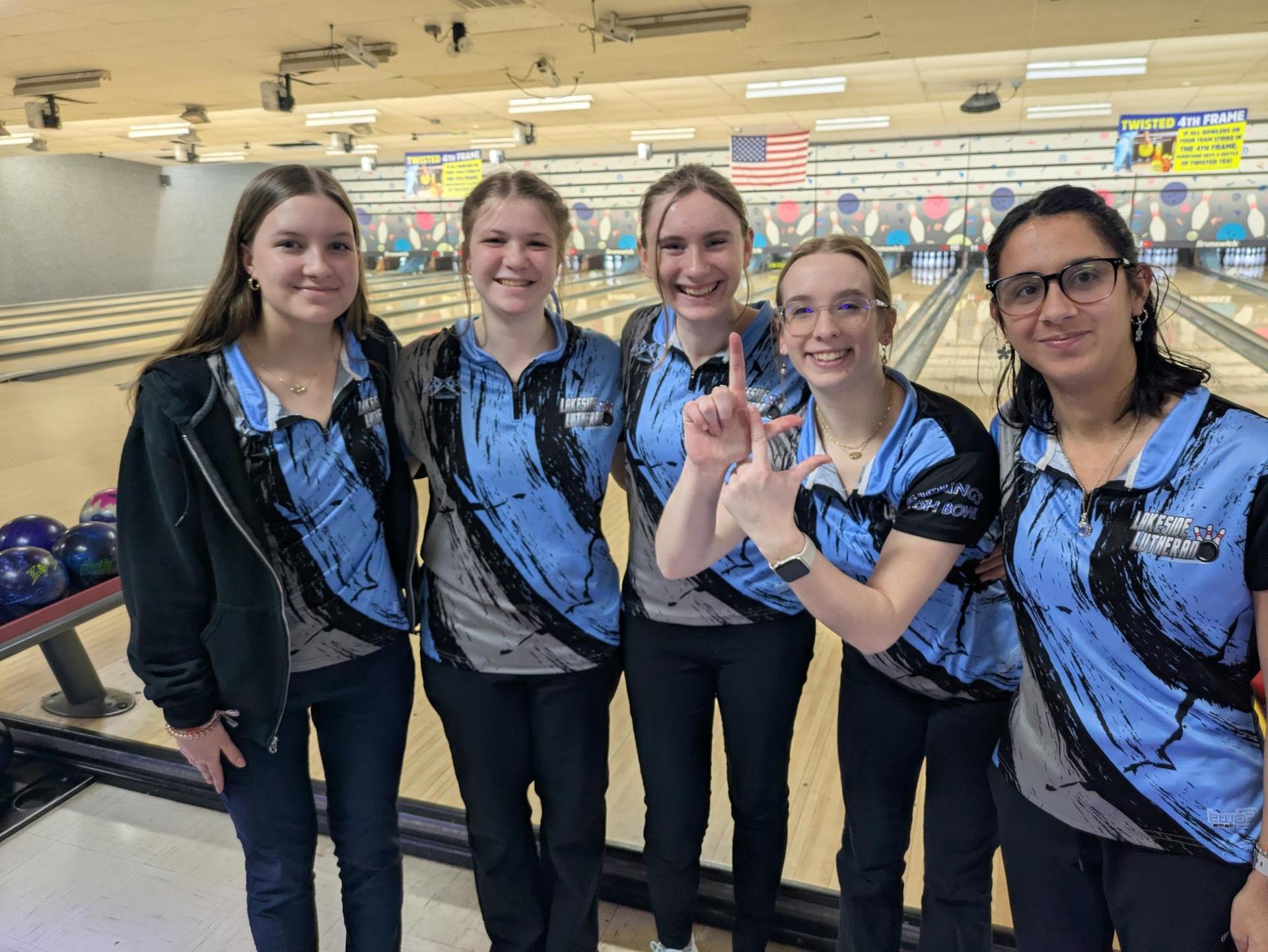 girls bowling
