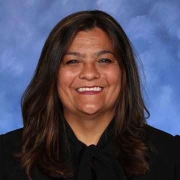 LoriHolguin's Profile Photo