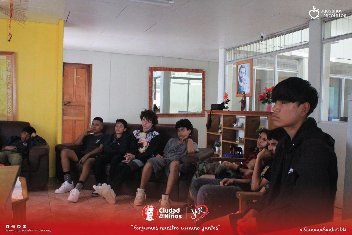 Y les dijo: Id por todo el mundo y predicad el evangelio a toda ...