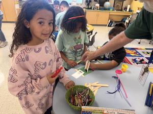 2nd graders using STEM