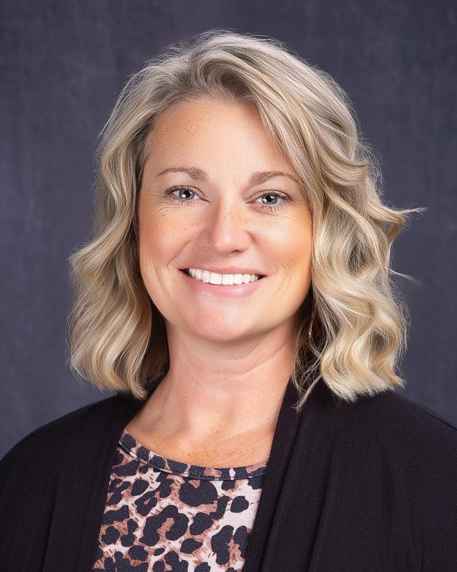 Headshot of Shannon Wallace from Rains ISD