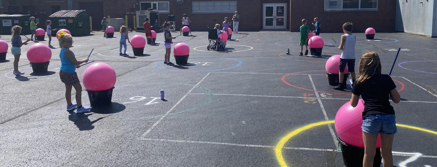Class outside at the ES