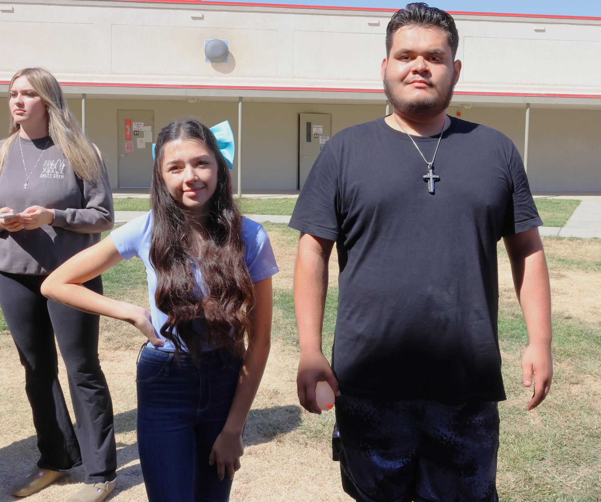 students and staff dressed for homecoming