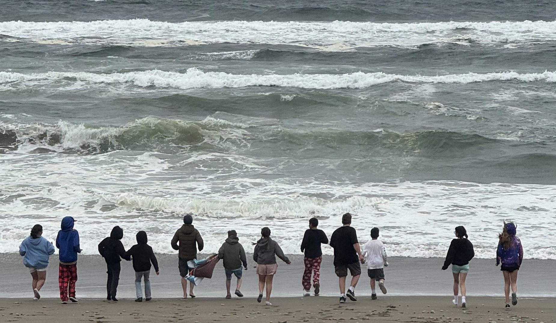 Students at the Pacific Ocean