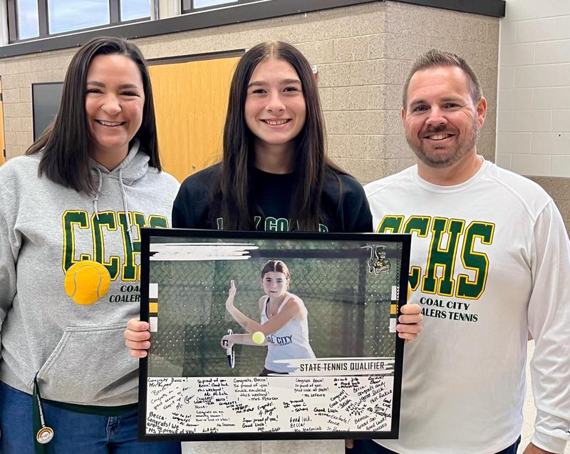 Tennis player advances to state tournament
