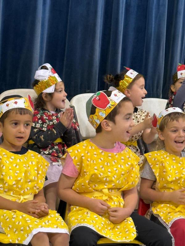 Kitah K students performing at the singalong