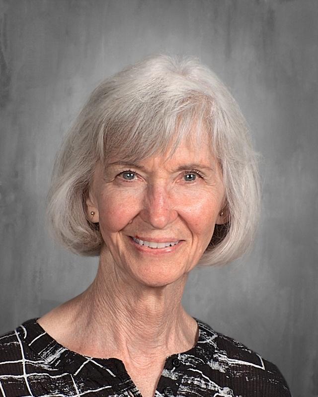 Julie Zylla headshot