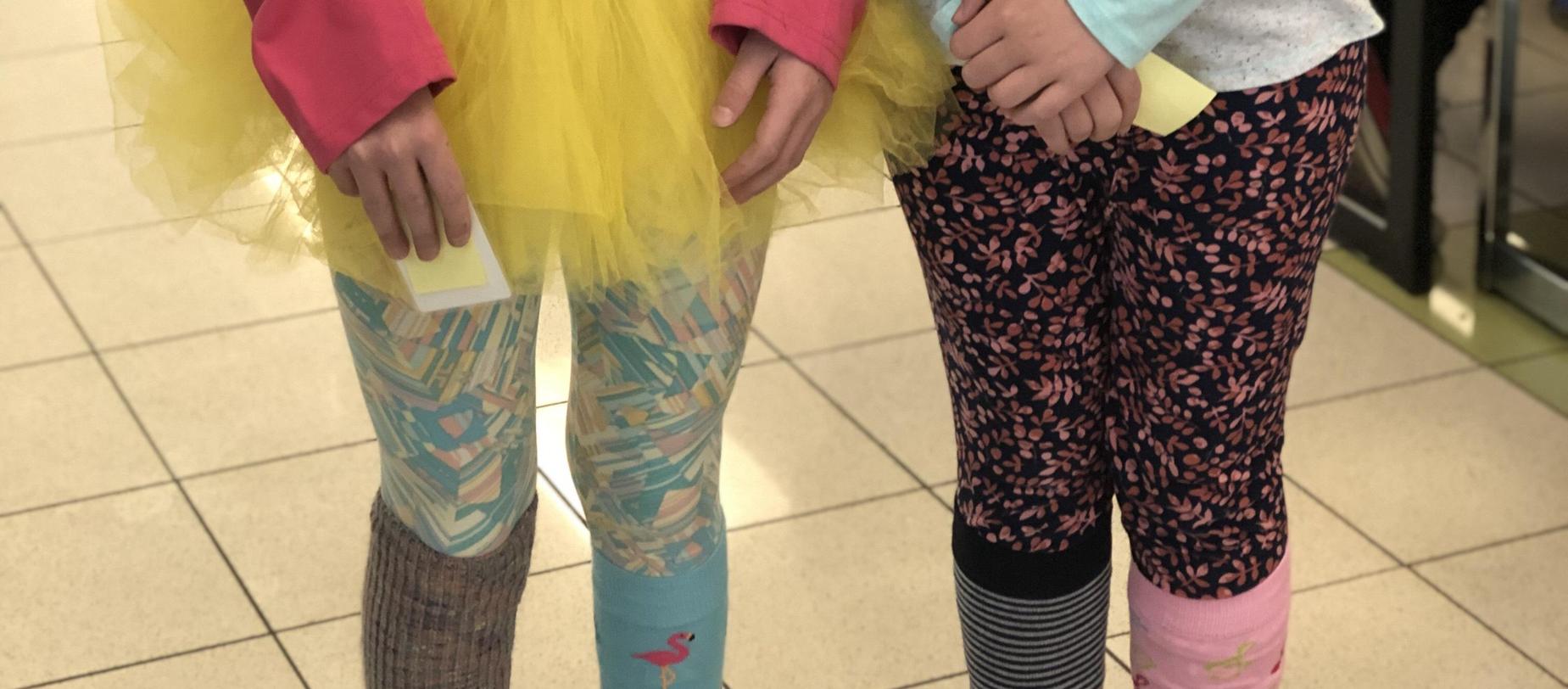 students mismatched clothes