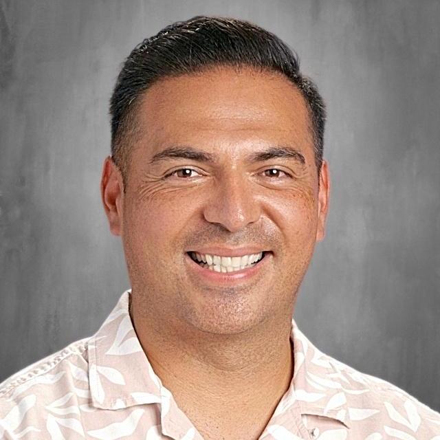 RyanFernandez's Profile Photo