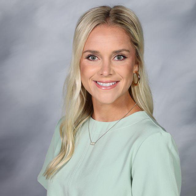 CarlyPeterson's Profile Photo