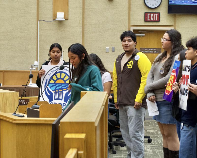 KCCHS student speaks at podium