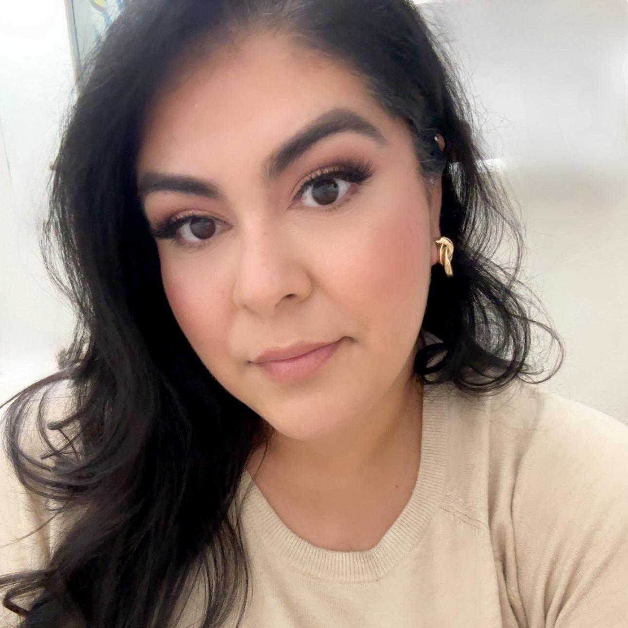 VivianDuran's Profile Photo