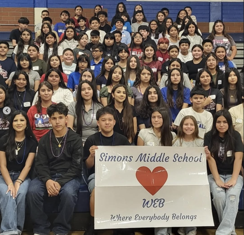 Simons Middle School WEB Leaders welcome and mentor our new 6th and 7th grade students at Orientation this week.