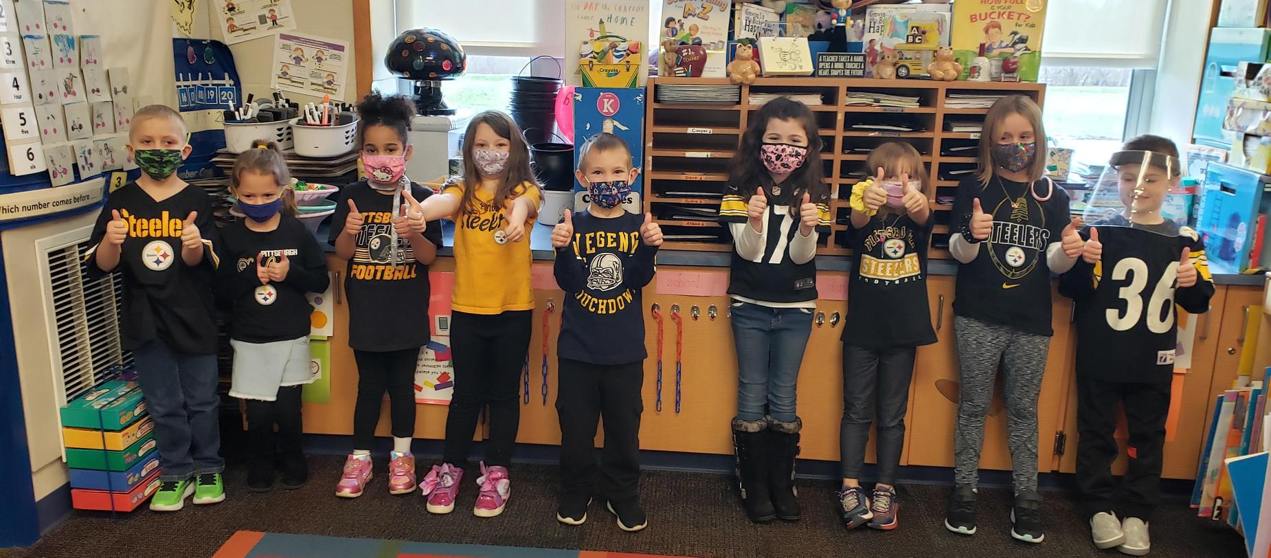 students wearing Pittsburgh Steeler shirts