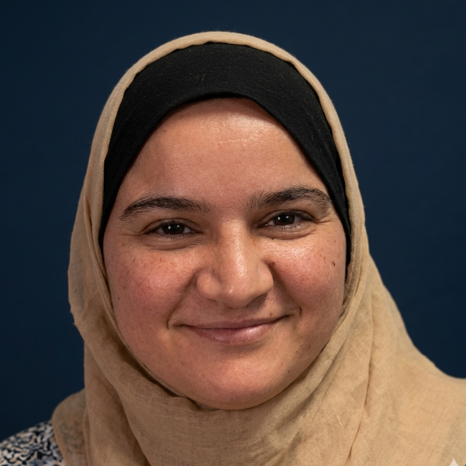 AishaAzam's Profile Photo