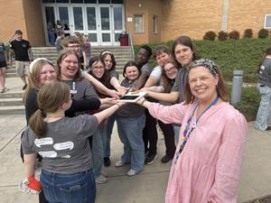 Dramahawks group events to state April 24-25.