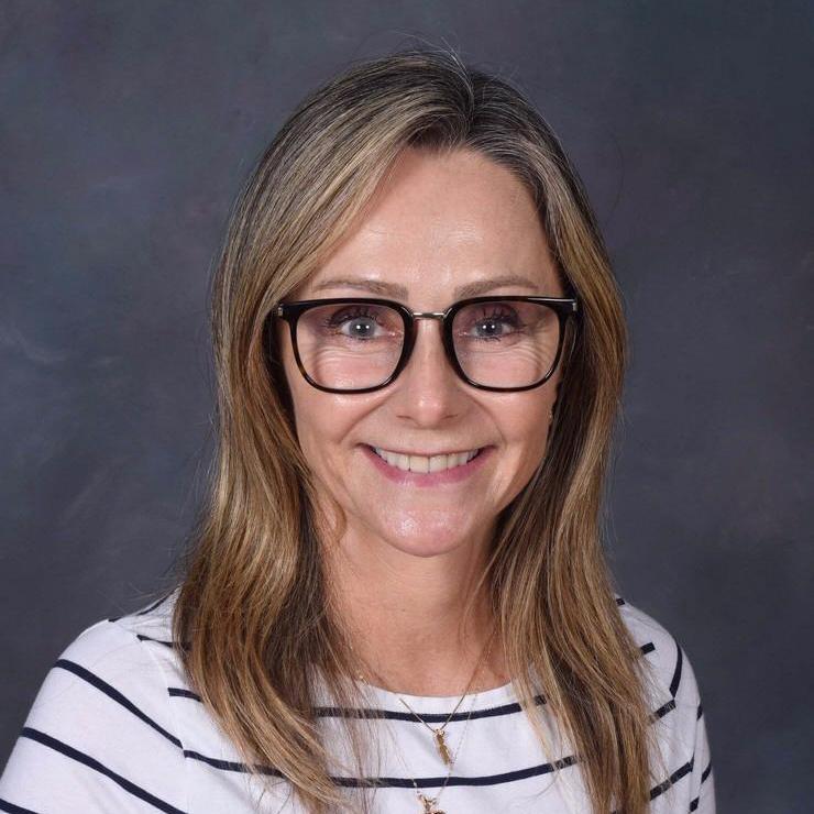 MagdaLago's Profile Photo