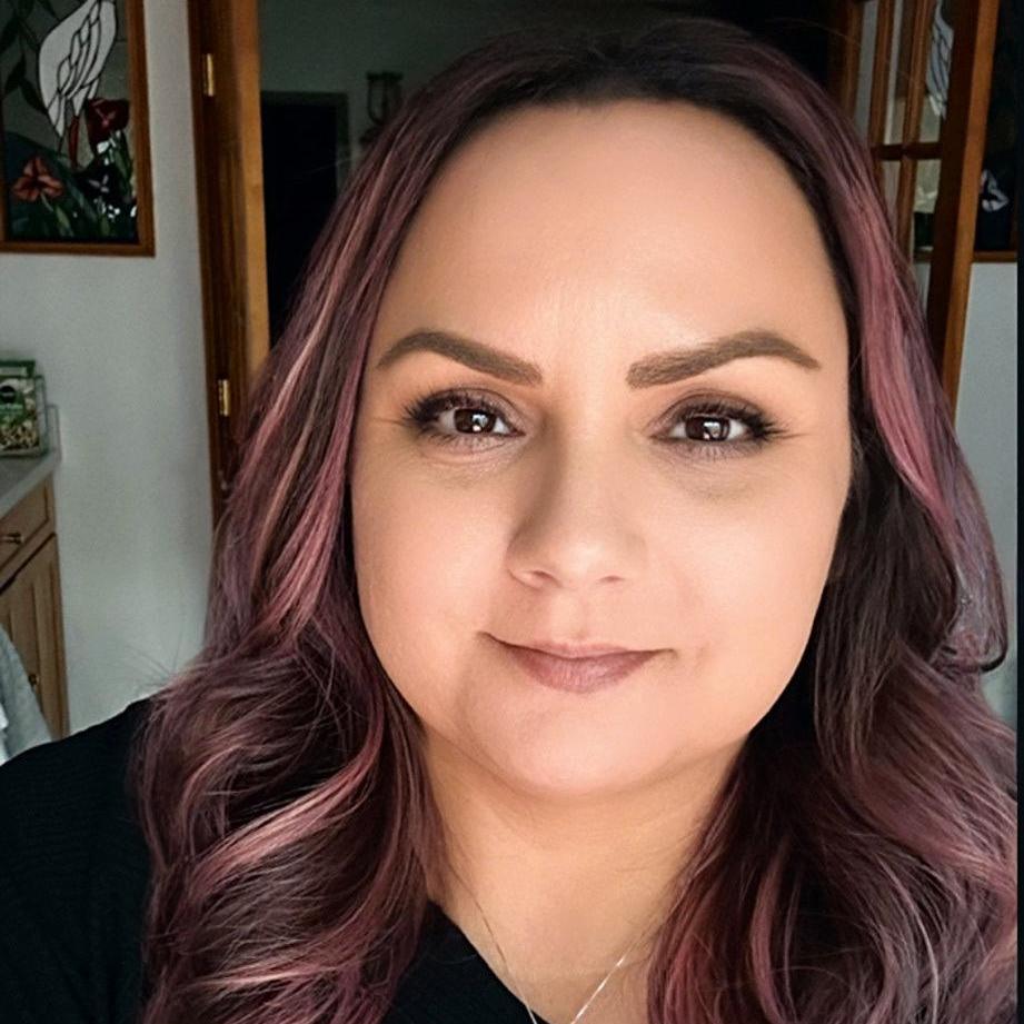 DebraRazo's Profile Photo