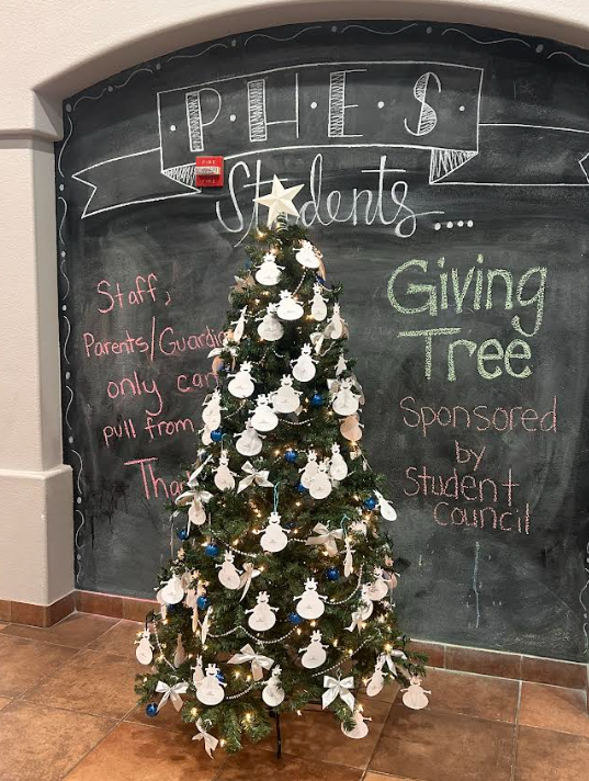 PHES STUDENT COUNCIL PRESENTS THE GIVING TREE!