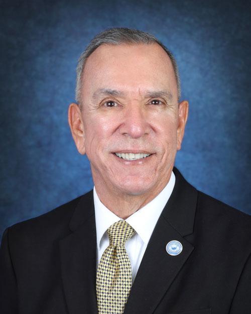 Picture of Eddie Hernandez