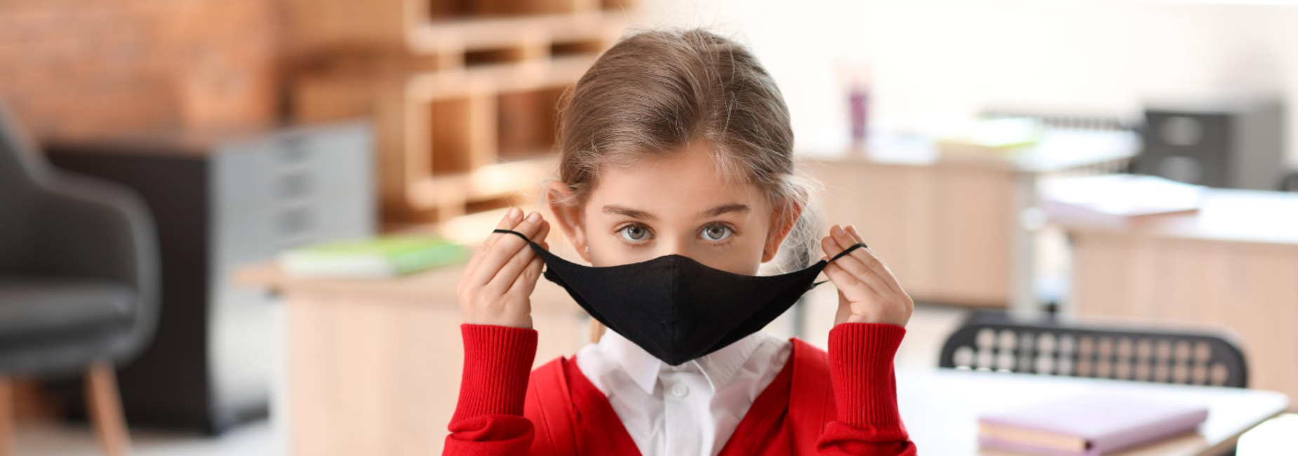girl wearing face mask