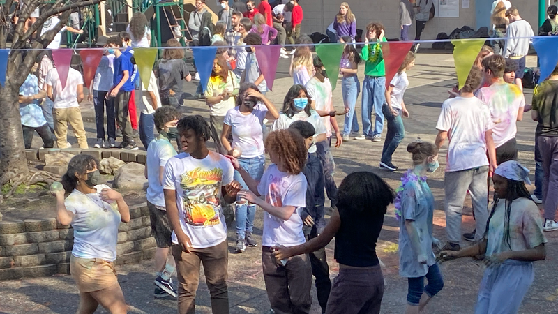 Upper Grade students celebrate in the Main Courtyard.