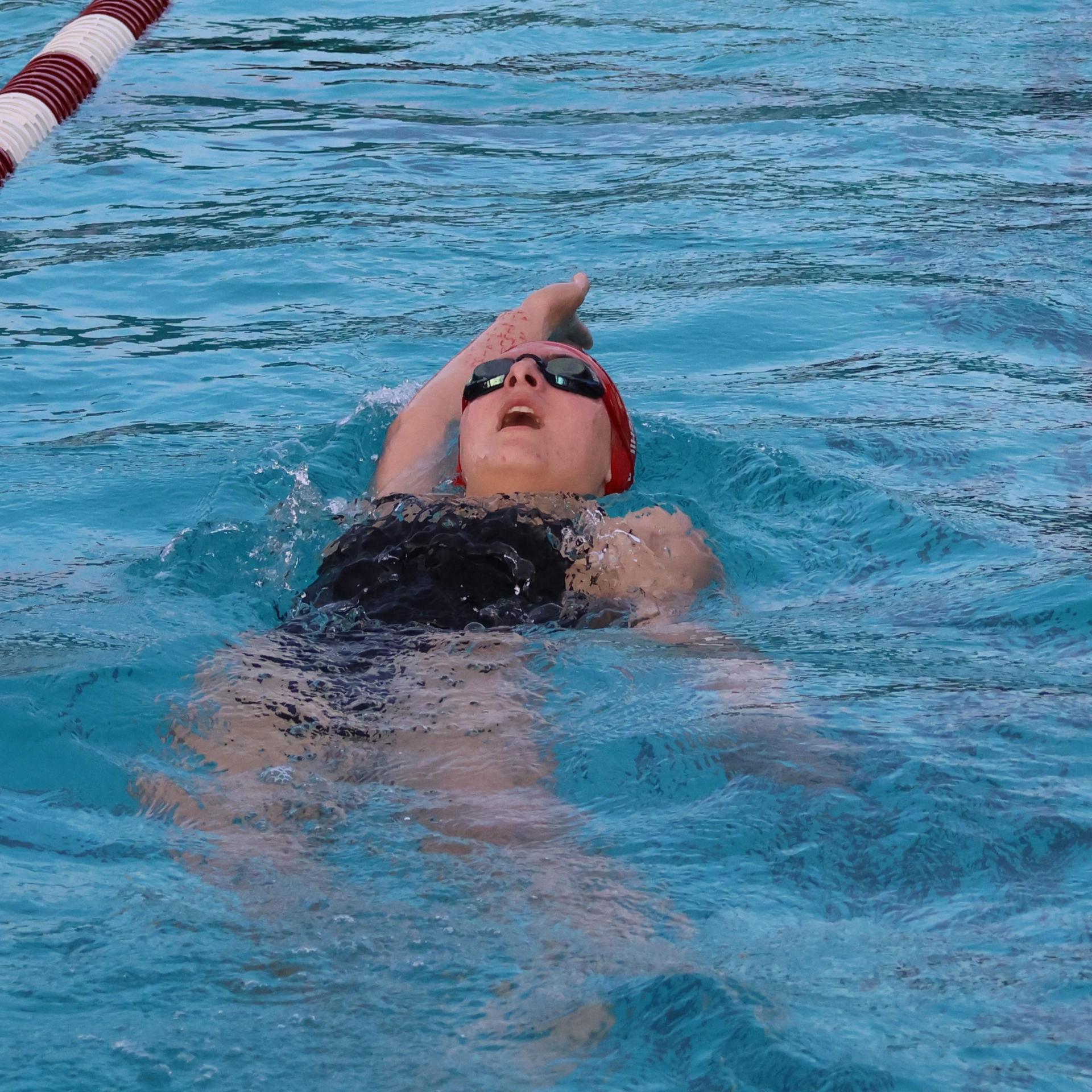 Hailey Sandlin swimming