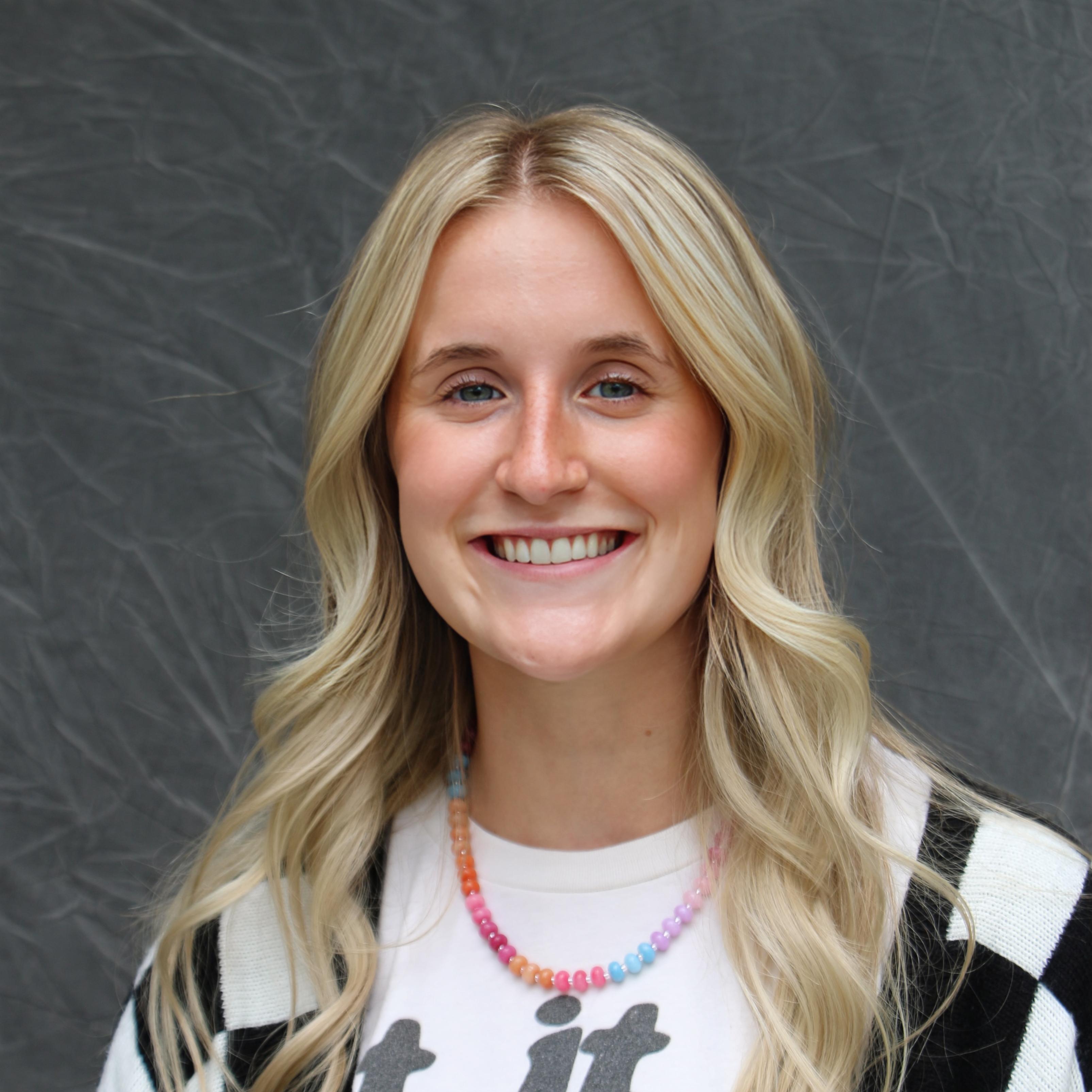 MaggieWindholz's Profile Photo