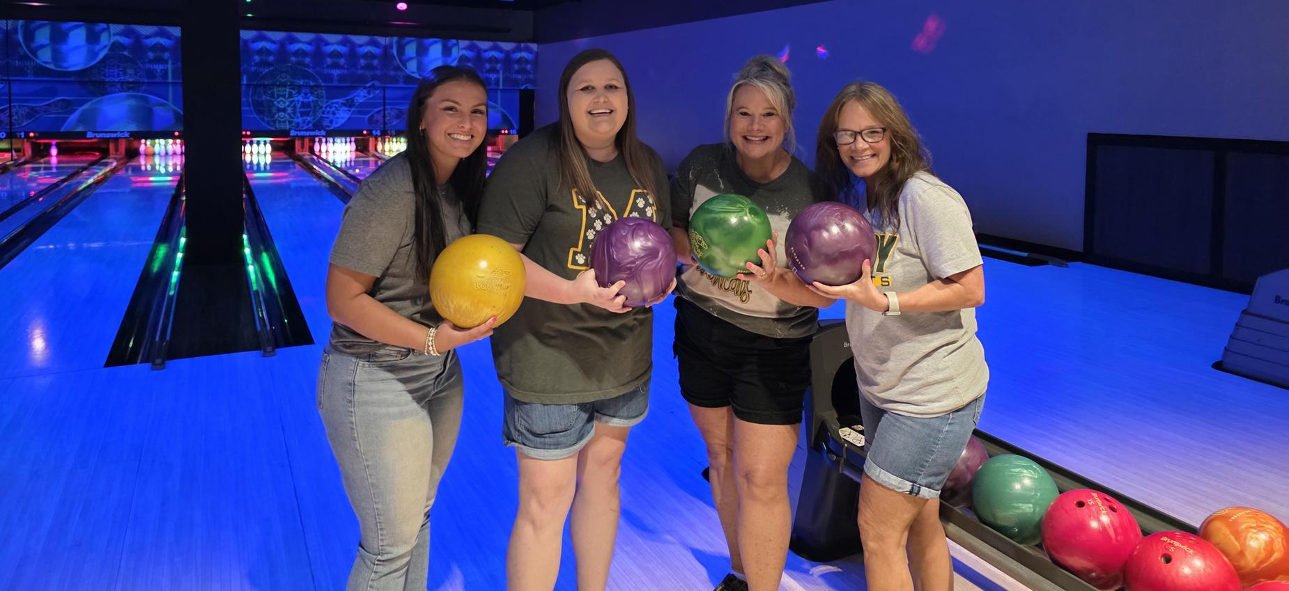 Bowling Convocation