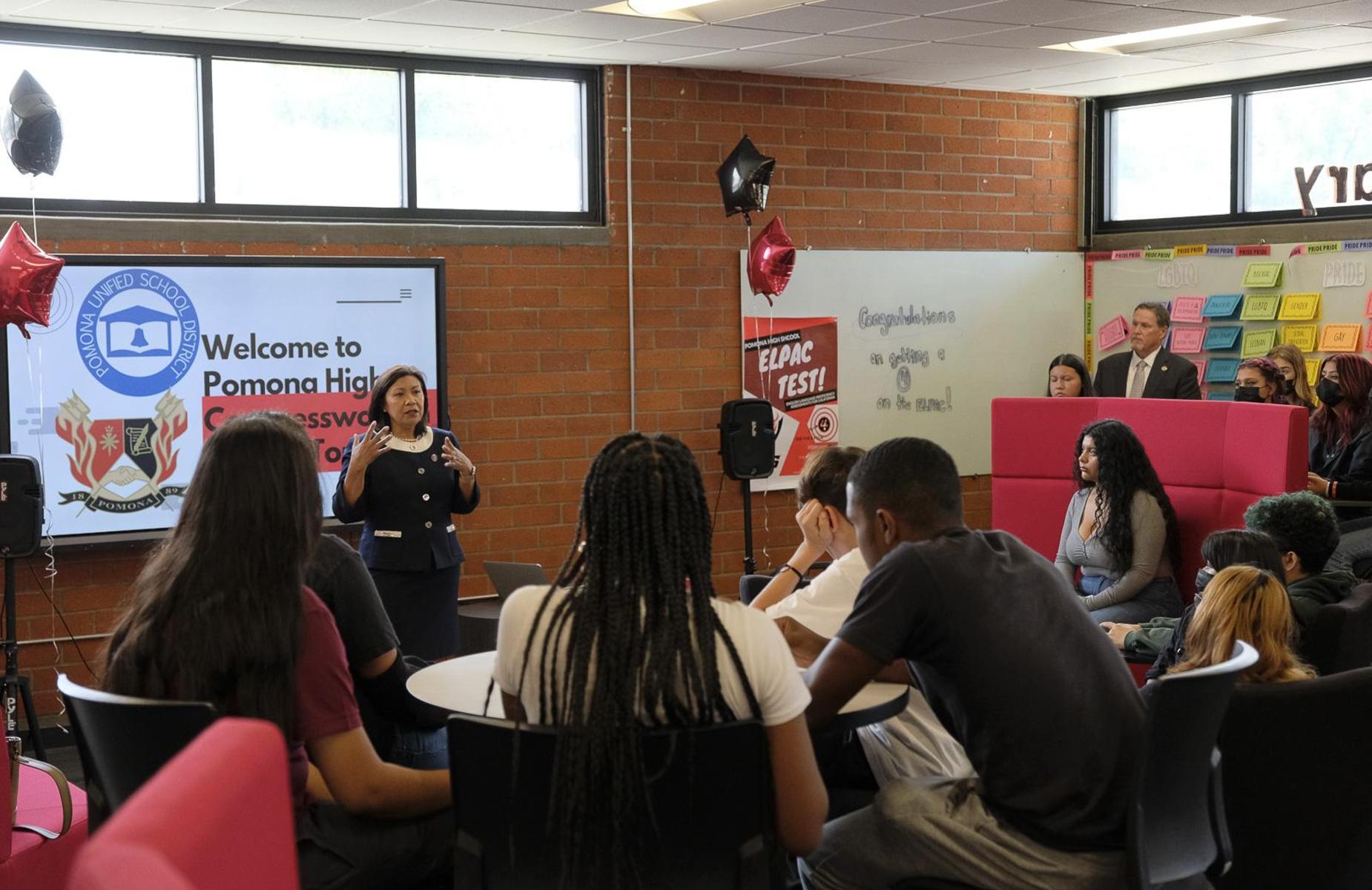 Thank you Congresswoman Norma Torres for visiting Pomona High School! #proud2bepusd #buildingourfuturetogether