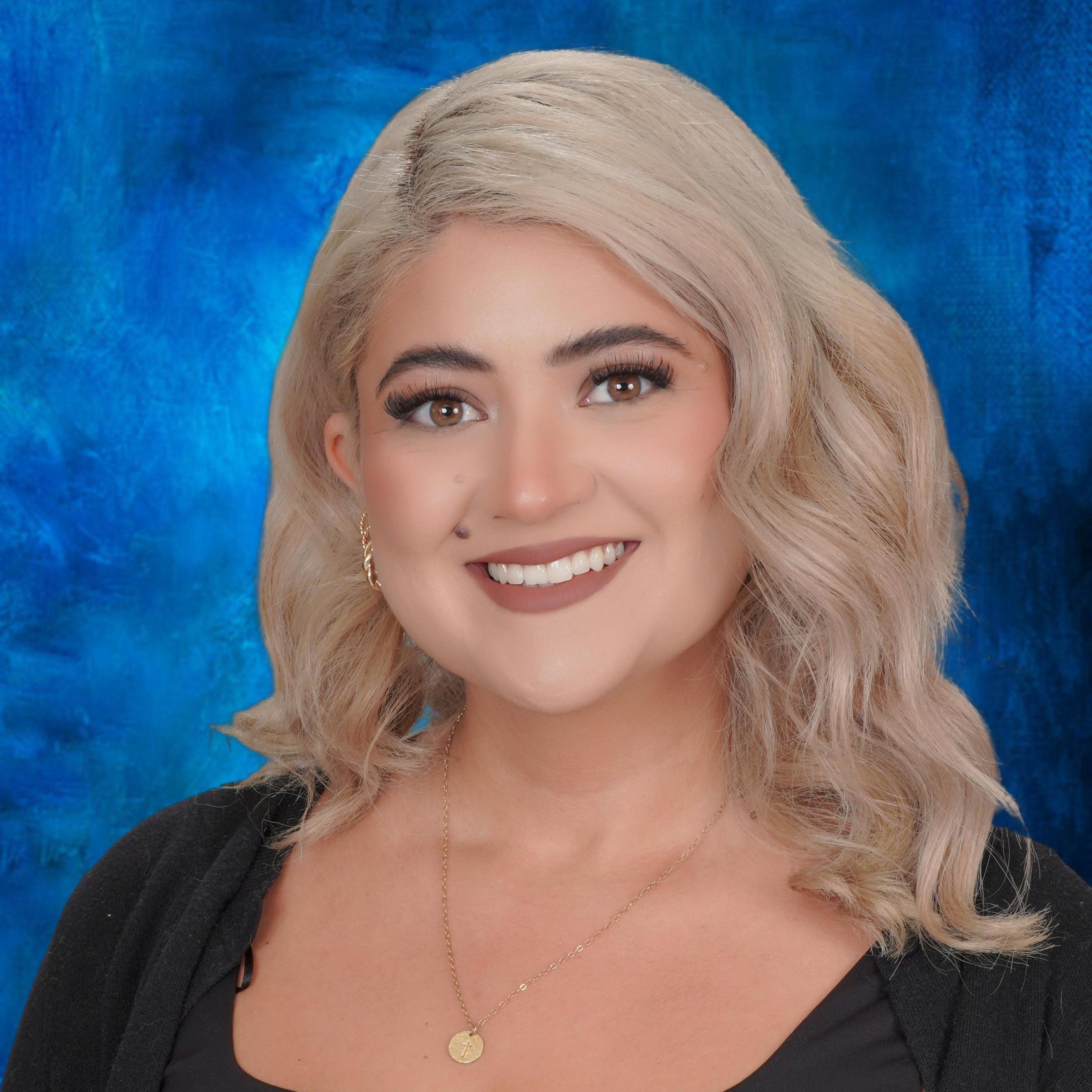 SofiaCorona Ceja's Profile Photo