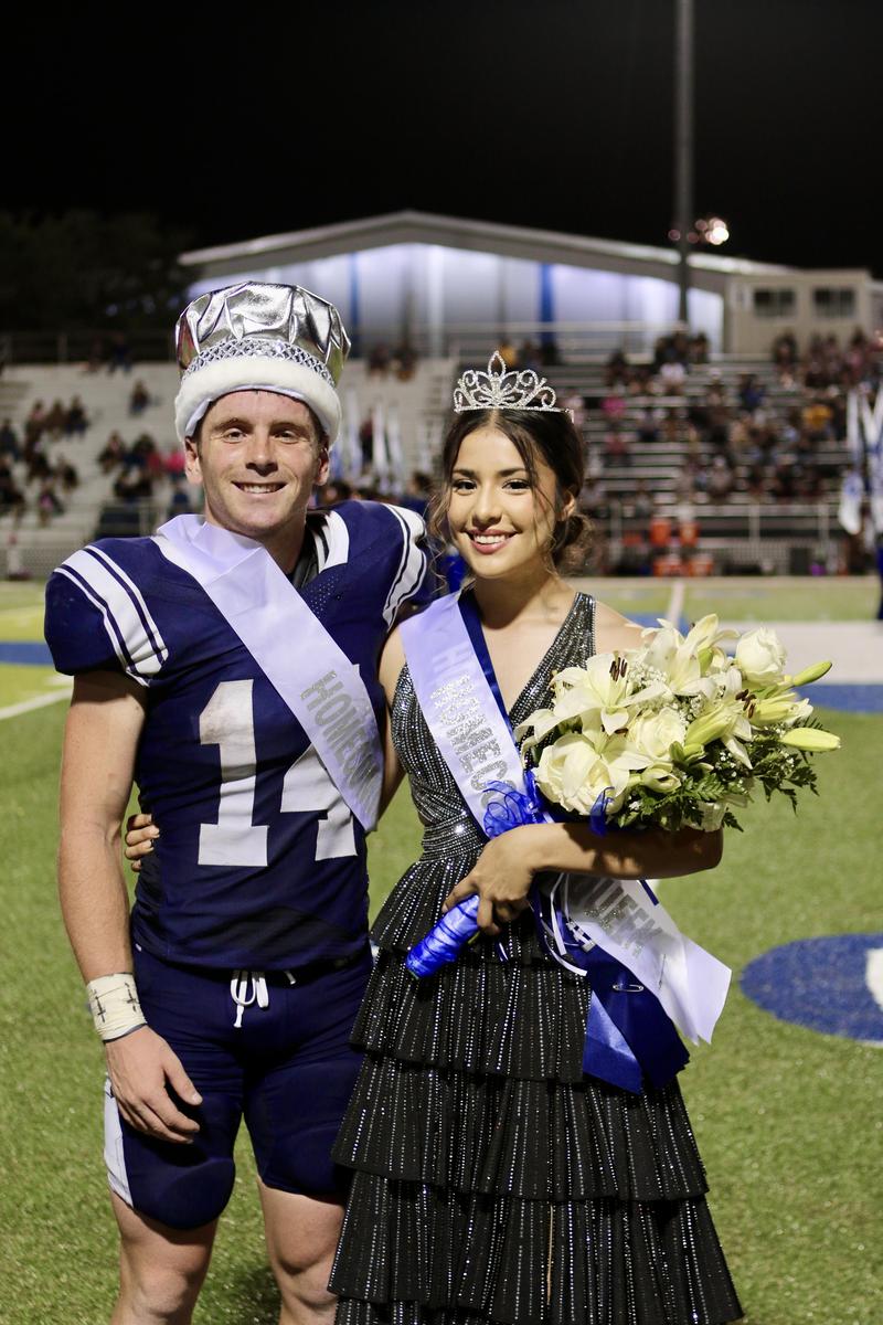 Homecoming King and Queen, Mason Barr and Miah Samaniego