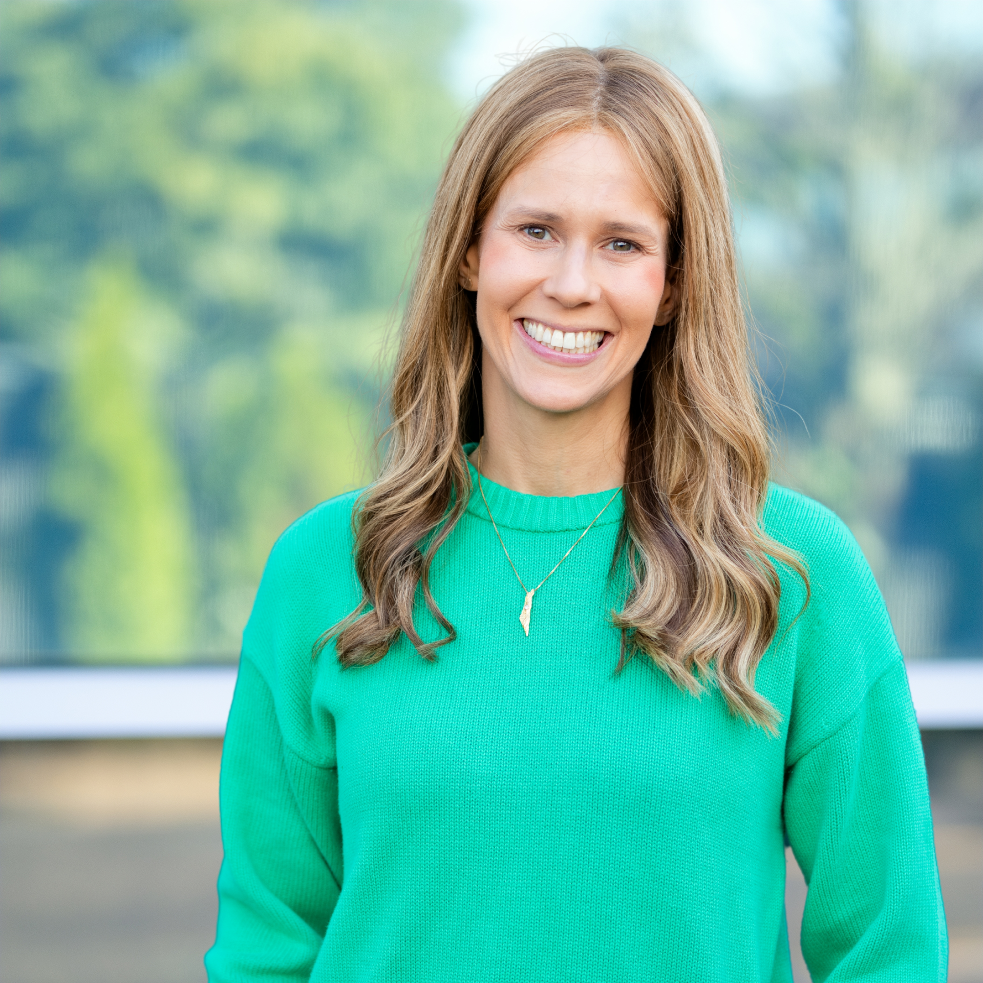 Mrs. Sara Munk | Principal Mrs. Sara Munk is a creative and dynamic educator who brings to her position 17 years of high school education experience and a passion for learning and teaching. After spending a year and a half at Michlelet Mevaseret Yerushalayim, she graduated summa cum laude from Stern College, earning a BA in Jewish Studies. Mrs. Munk holds an MA in Secondary Jewish Education from the Azrieli Graduate School of Jewish Education and Administration. In her tenure as the Assistant Principal and Director of Judaic Studies at Ulpanat Orot in Toronto, and prior to that, as Tanach and Jewish History teacher, Israel Guidance Counselor and basketball coach at Rae Kushner Yeshiva High School, Mrs. Munk earned a reputation as a warm, caring and innovative educator with high standards of scholarship and sensitivity to the needs of each individual student. Most importantly, Mrs. Munk is a dedicated wife and mother of 3 sons and 2 proud Shulamith daughters.