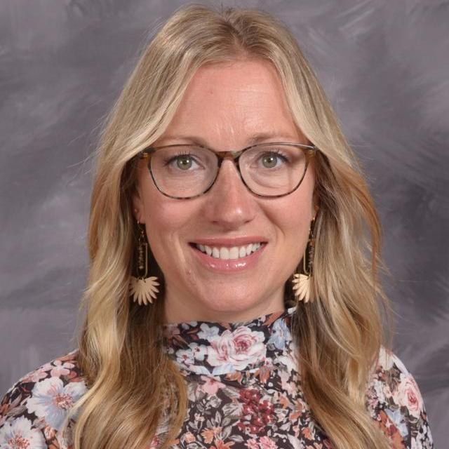 JulieDykhouse's Profile Photo