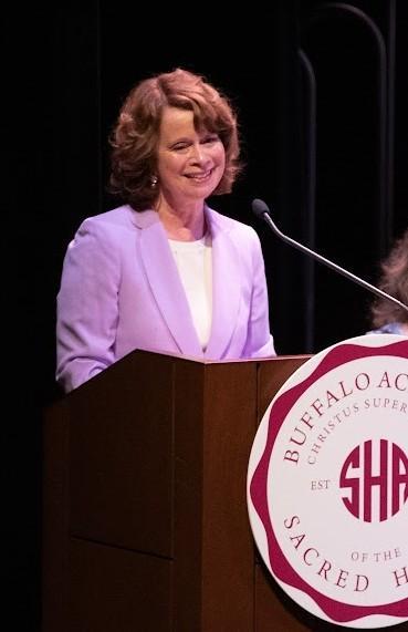 Dr. Maureen Finney