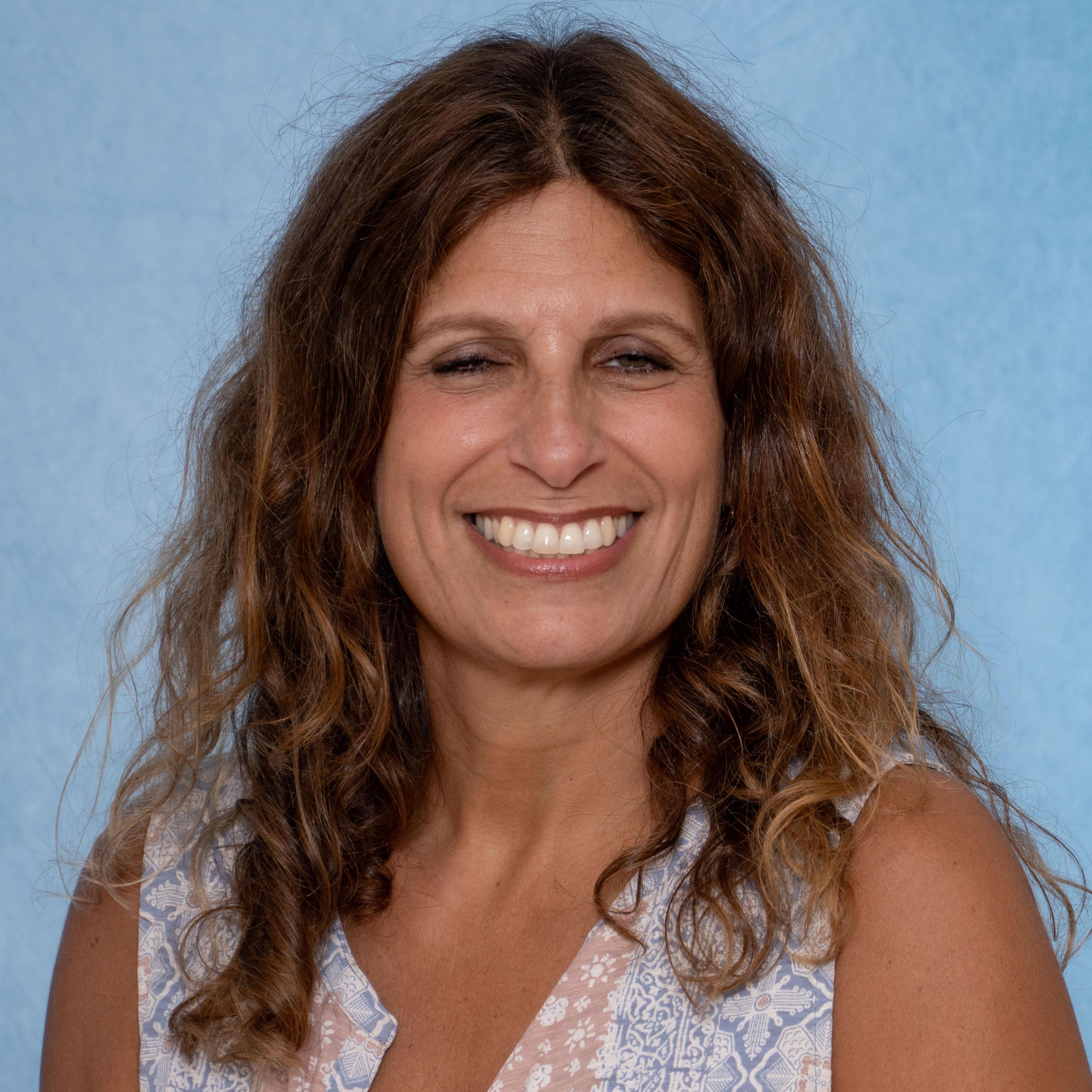 L.Arus's Profile Photo