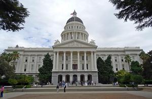 Sacramento capitol-1022798_1920.jpg