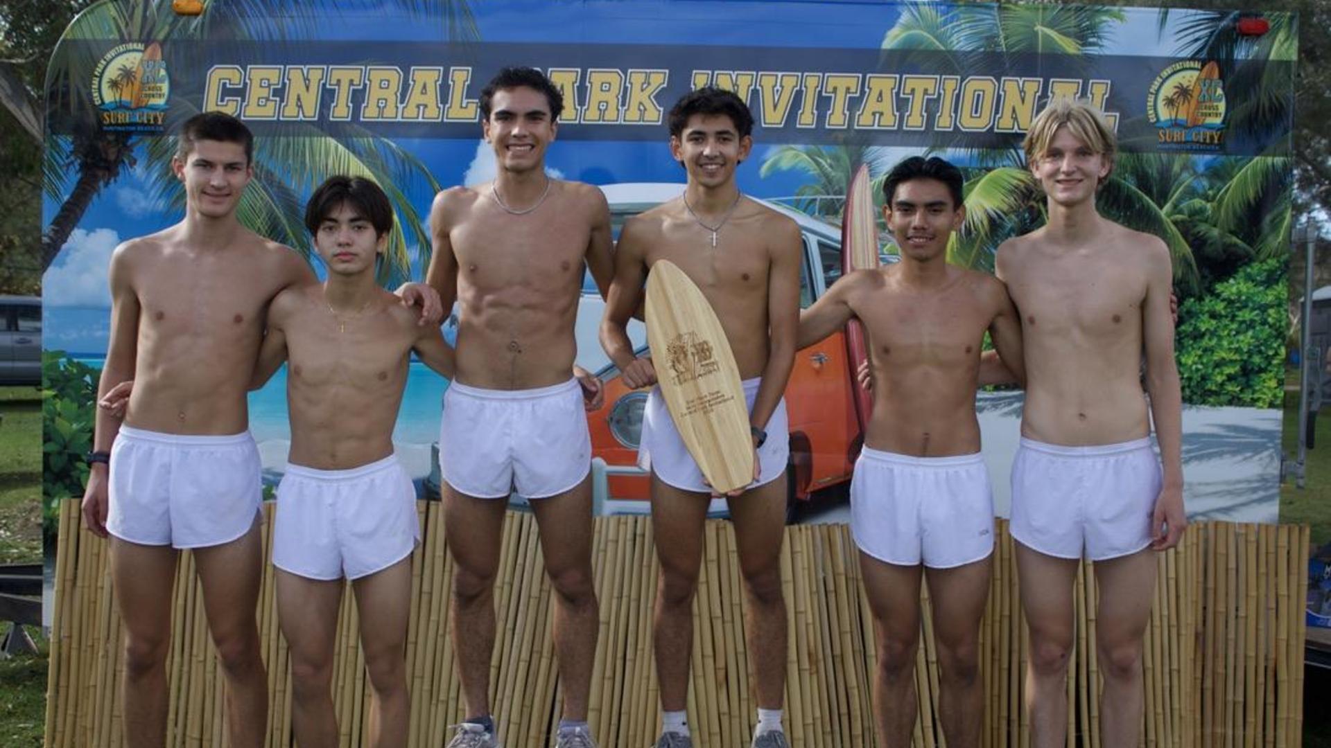 Hart's Boy's XC team placed 2nd in the Central Park Invite at Huntington Beach on Oct. 4th.