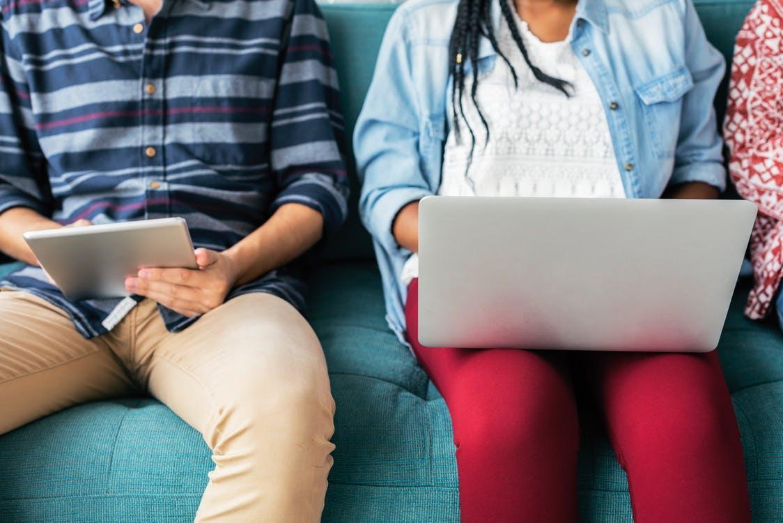 kids with laptop