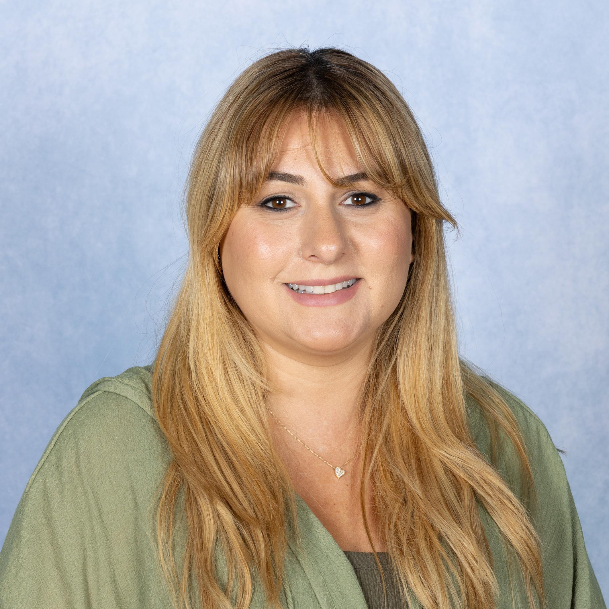 EvelynBadalbo's Profile Photo