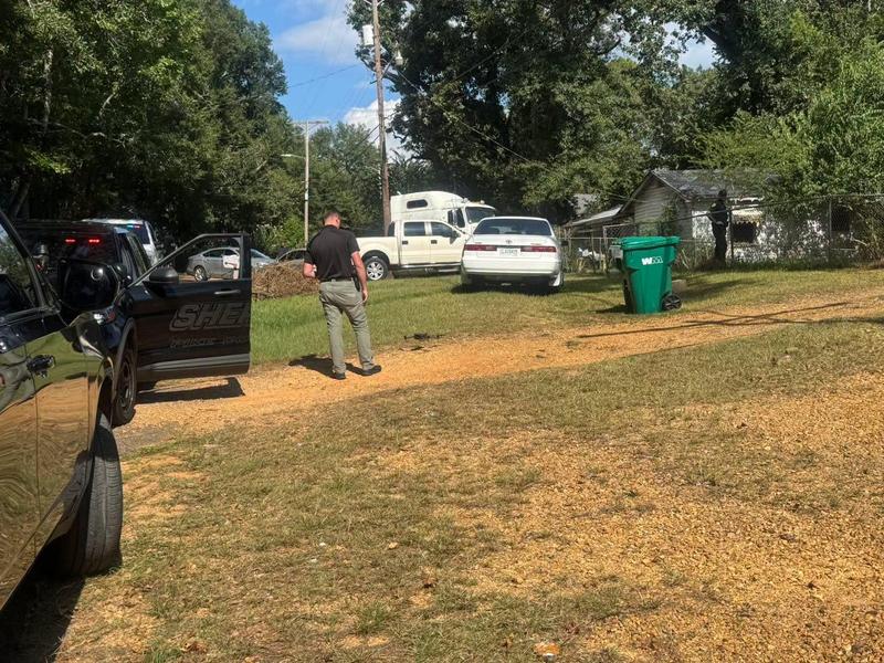 On 08/03/2026, deputies with the Pike County Sheriff’s Office attempted to make an arrest on a suspect for the sale of a controlled substance.