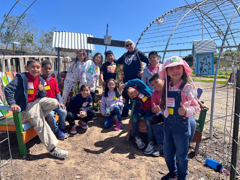 Students visiting Tanaka Farms as part of their Study Trip