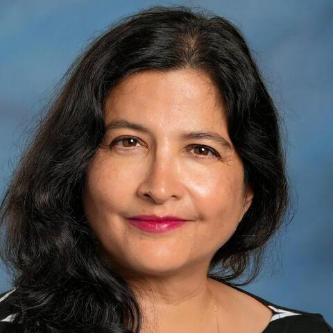 Adriana (Lori)Young's Profile Photo