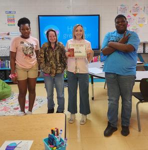 Mrs. McDonald, Makayla Merritt, Anna Bain, and Ca’Neal Williams