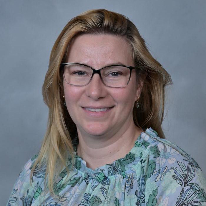 ElizabethBasheer's Profile Photo