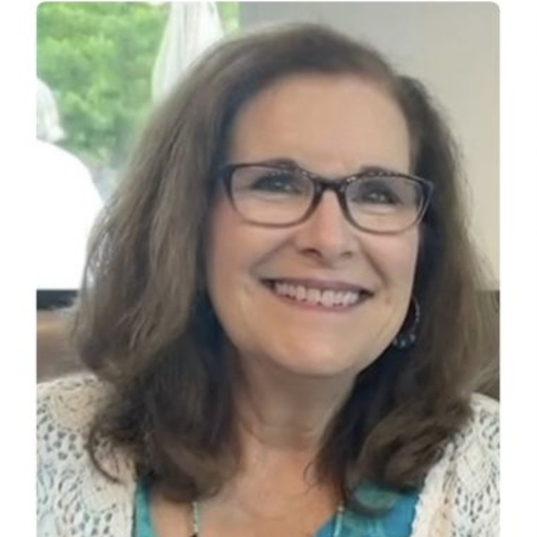 LauraBlasiole's Profile Photo